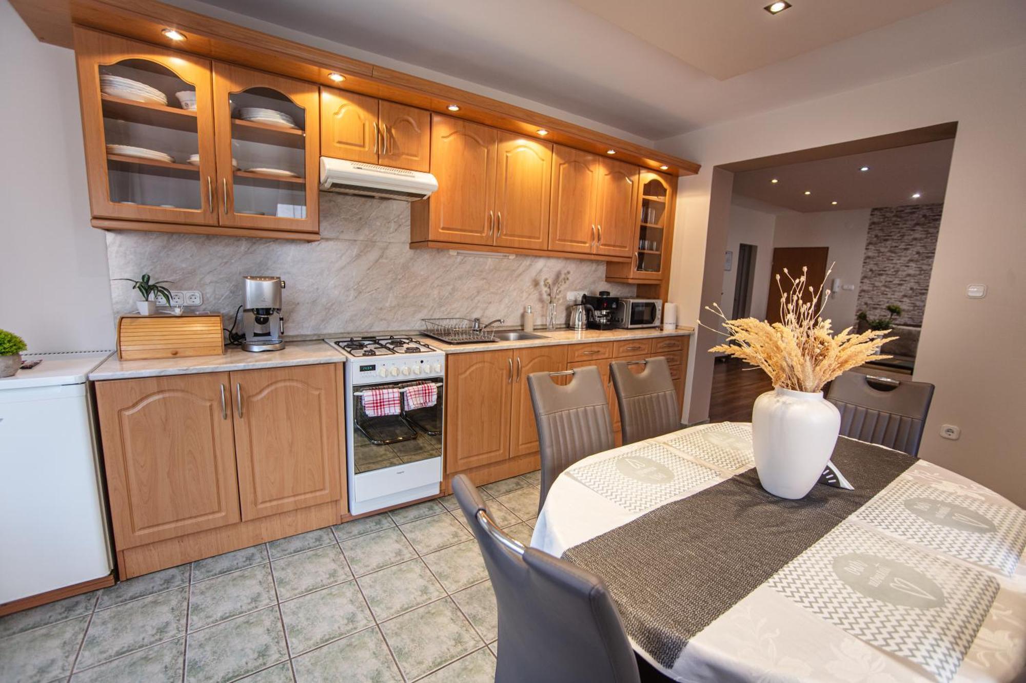 Nemeth Apartman Sarvar Exterior photo
